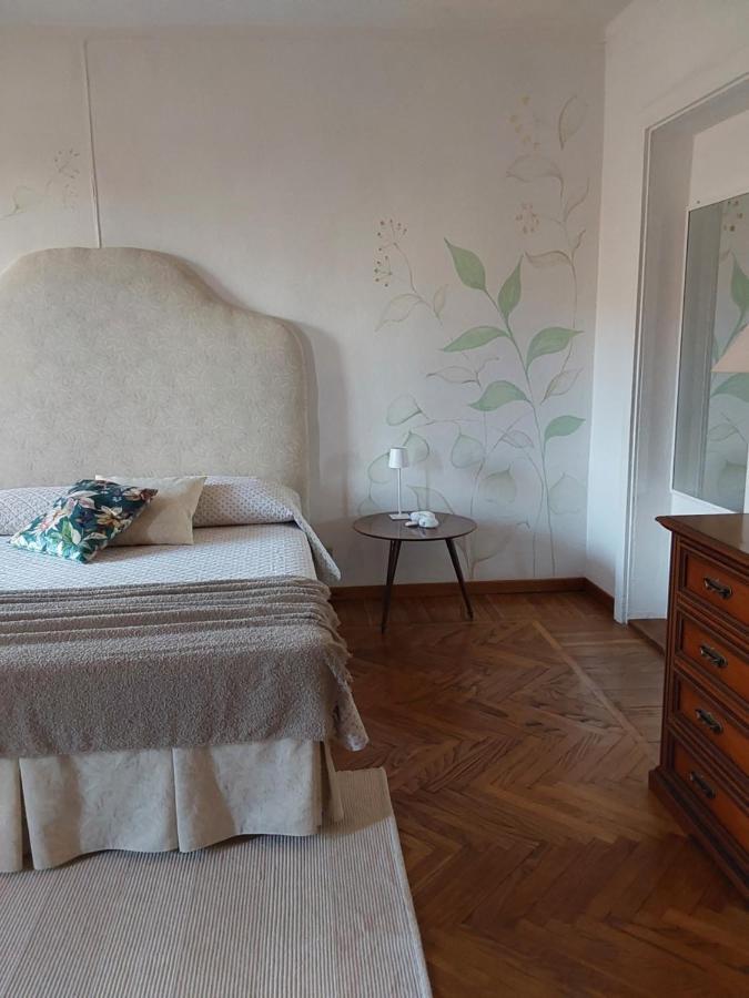 Casa Vacanze Malvarosa Casale Corte Cerro Kültér fotó