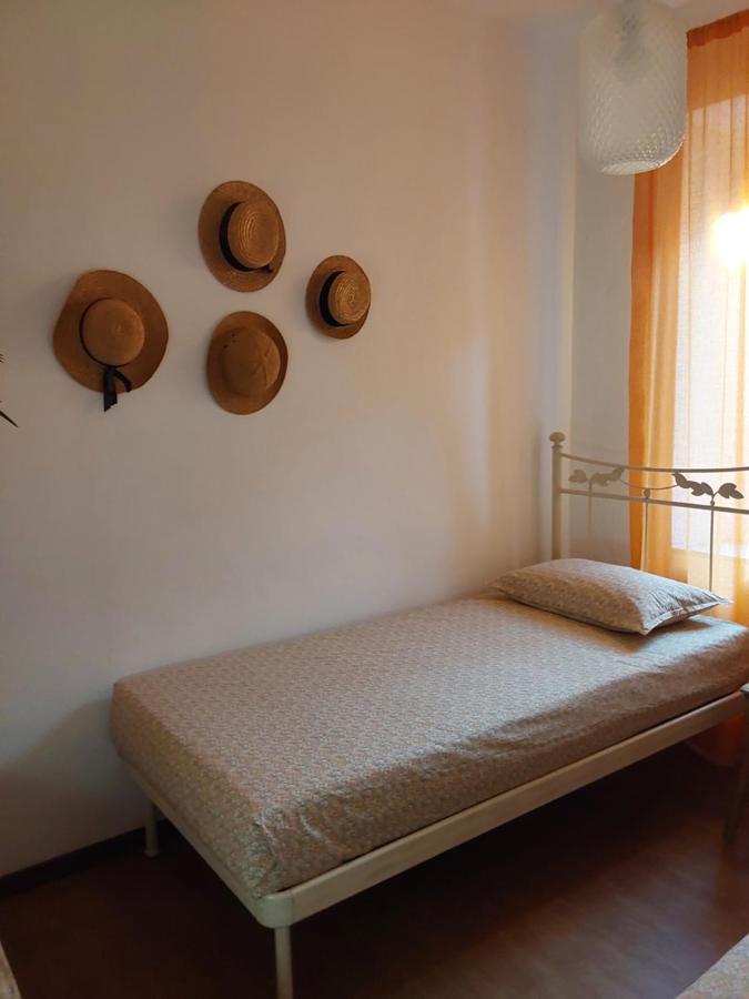 Casa Vacanze Malvarosa Casale Corte Cerro Kültér fotó