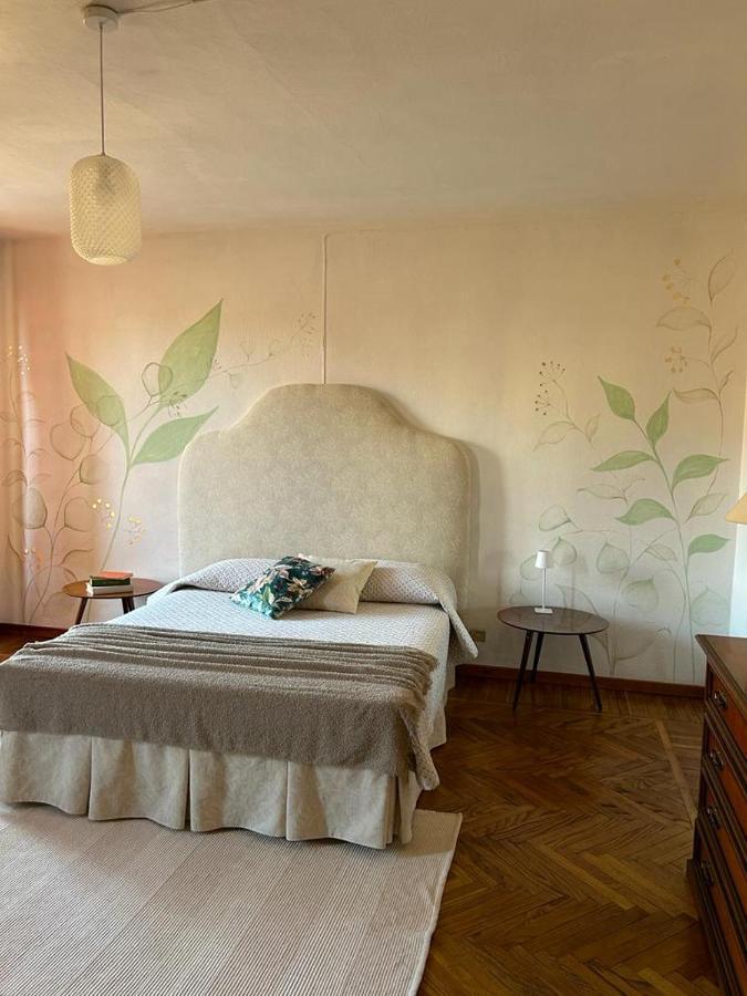 Casa Vacanze Malvarosa Casale Corte Cerro Kültér fotó